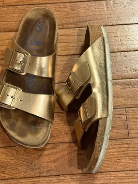 Birkenstock Arizona Gold Sandals Unisex Size W9 M7 UNISEX